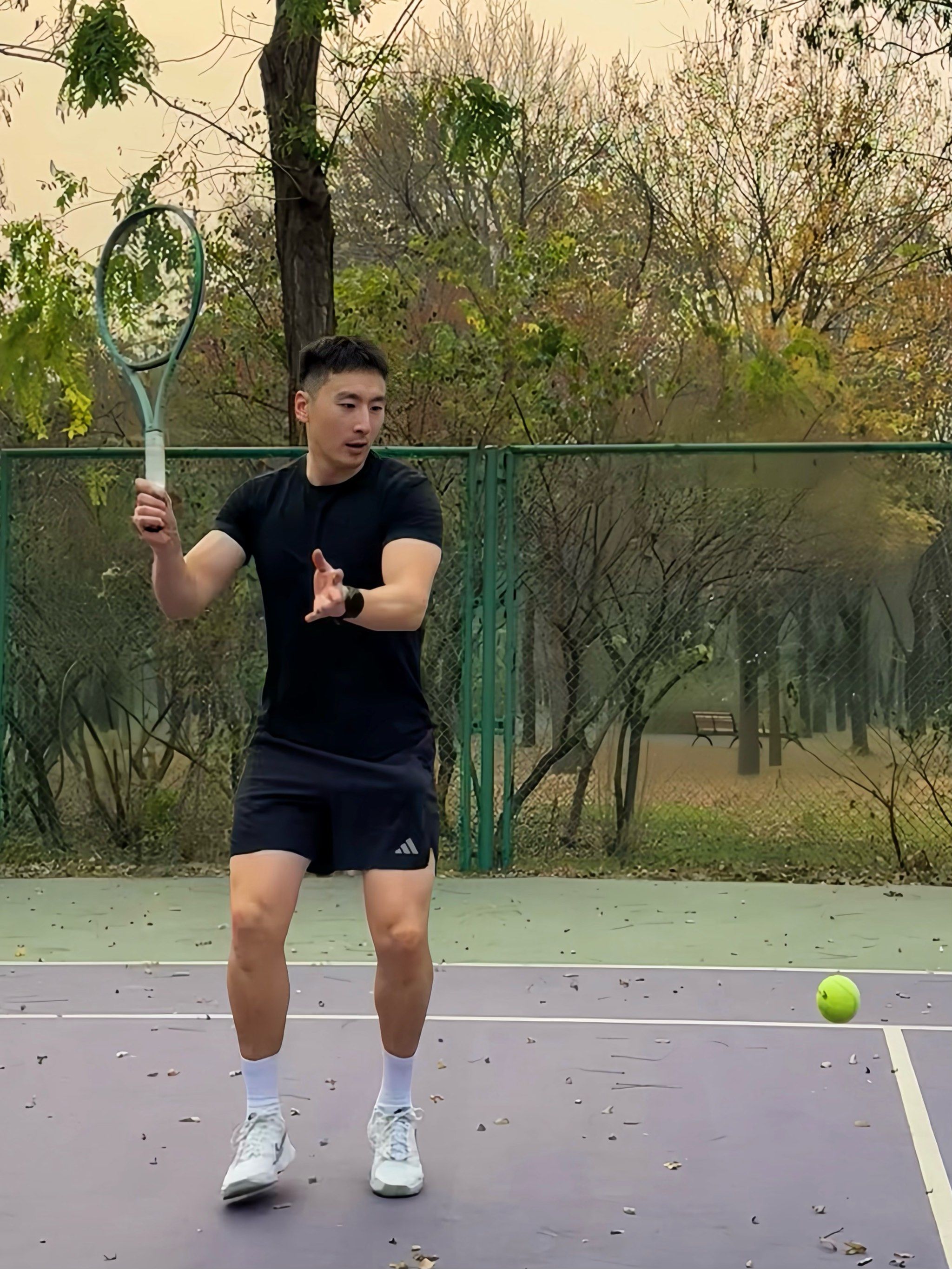 游击的反手 游击的反手